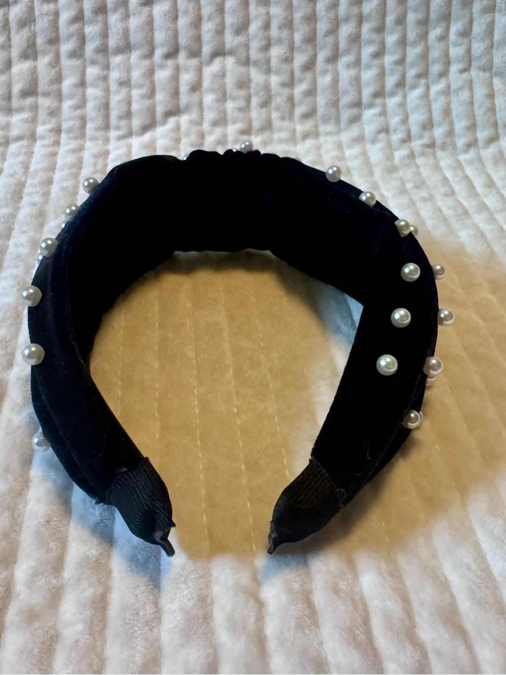 Girls Black Velvet Pearl-Embellished Knotted Headband